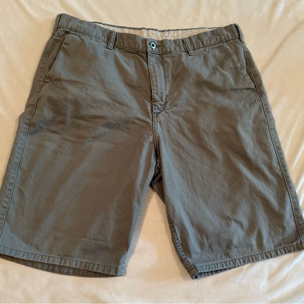 DC Brand Men's Gray Chino Shorts Size 36